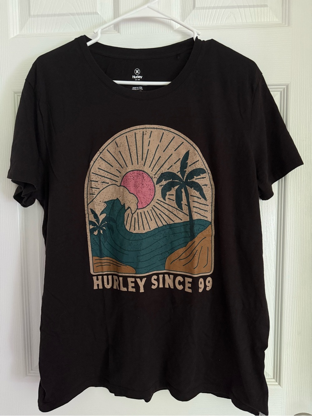 Hurley Black Graphic Tee with Sunset Wave Print